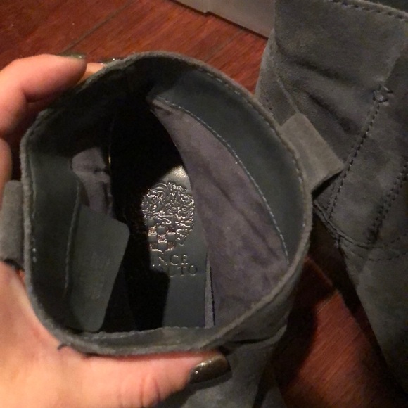 Vince Camuto Heels - Picture 3 of 5